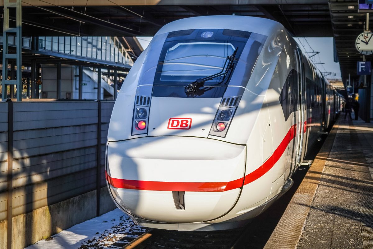 Deutsche Bahn: Neue Schilder sorgen für Wirbel.