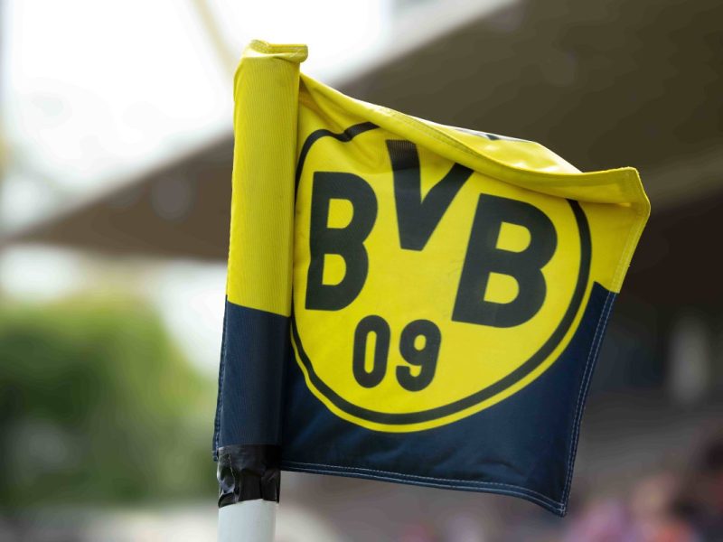 Borussia Dortmund hat eine echte Hammer-Neuigkeit bekannt gegeben. Die BVB-Fans dürfen sich über ein Wiedersehen mit einem Ex-Profi freuen.