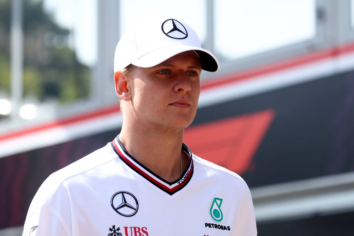 Mick Schumacher liebÃ¤ugelt mit einer Formel-1-RÃ¼ckkehr im kommenden Jahr. Nun bekommt er prominente UnterstÃ¼tzung.