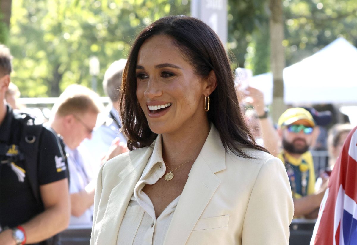 Meghan Markle ist wieder in aller Munde, leider im negativen Sinne. Warum sie mit dieser Aktion ihre Fans verärgert...