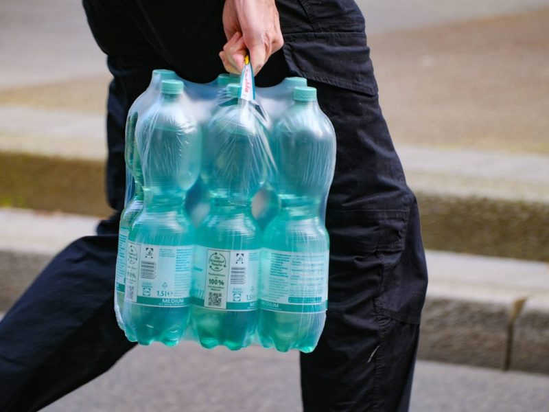 US-Amerikaner fällt bei Lidl-Wasserflasche aus allen Wolken