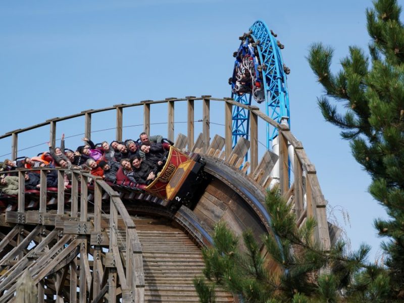 Der Europapark mit Wiedereröffnungs-Ankündigung zum Geisterschloss