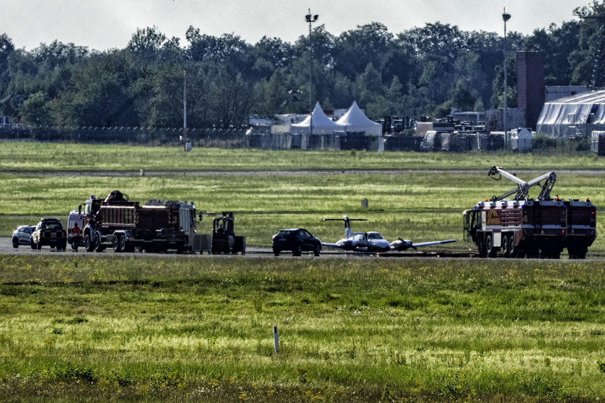 Am Flughafen Weeze kam es zu einer Bruchlandung!