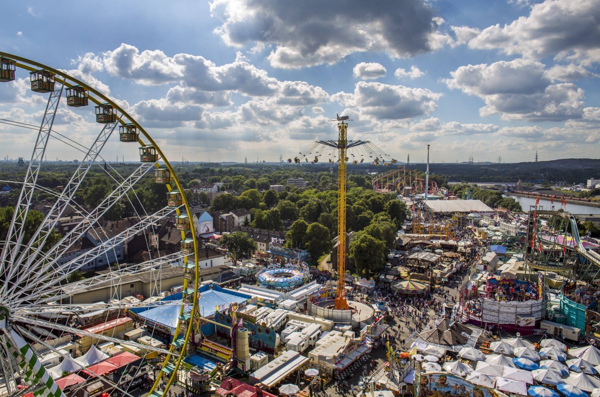 Cranger Kirmes: Oberbürgermeister verleiht Preis für Eiskonditorei