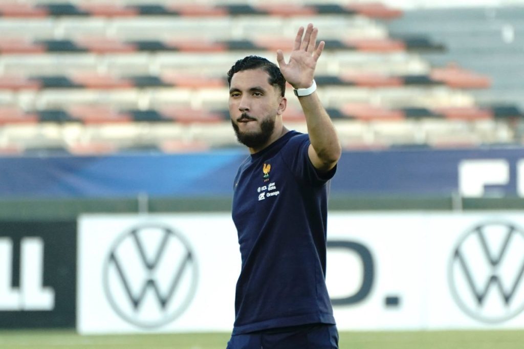 Wird wohl doch nicht zum BVB kommen: Ryan Cherki von Olympique Lyon scheint keine Option mehr zu sein.