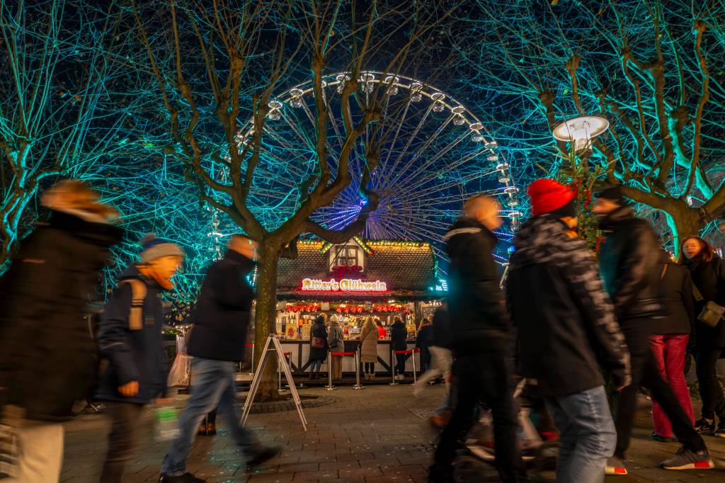 Riesenrad auf dem Weihnachtsmarkt