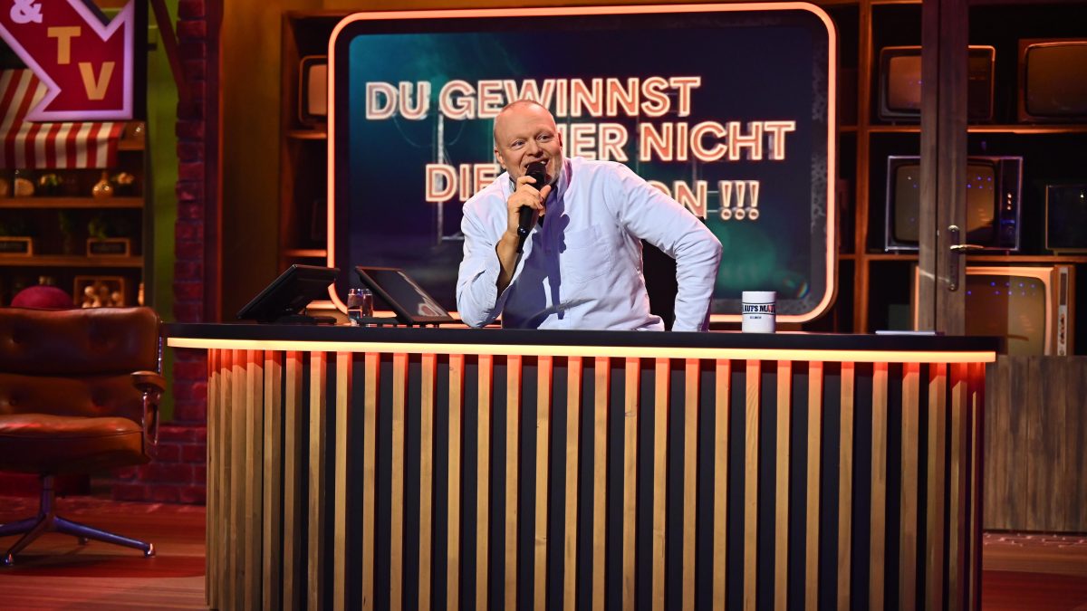 Ganz Deutschland ist im Stefan-Raab-Fieber. In seiner ersten Show lässt der Entertainer nichts anbrennen und verrät spannende Details.