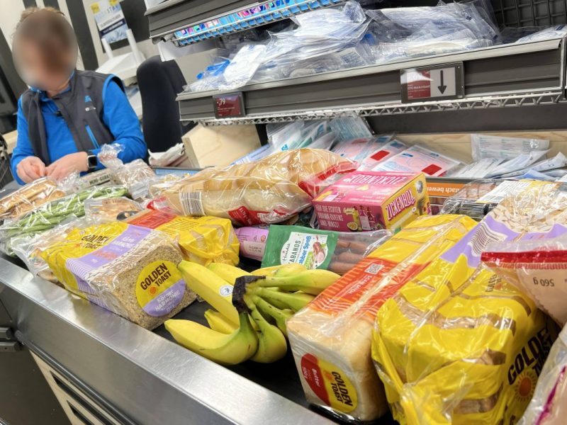 Aldi-Kassiererin packt aus: „Was viele Kunden nicht wissen“