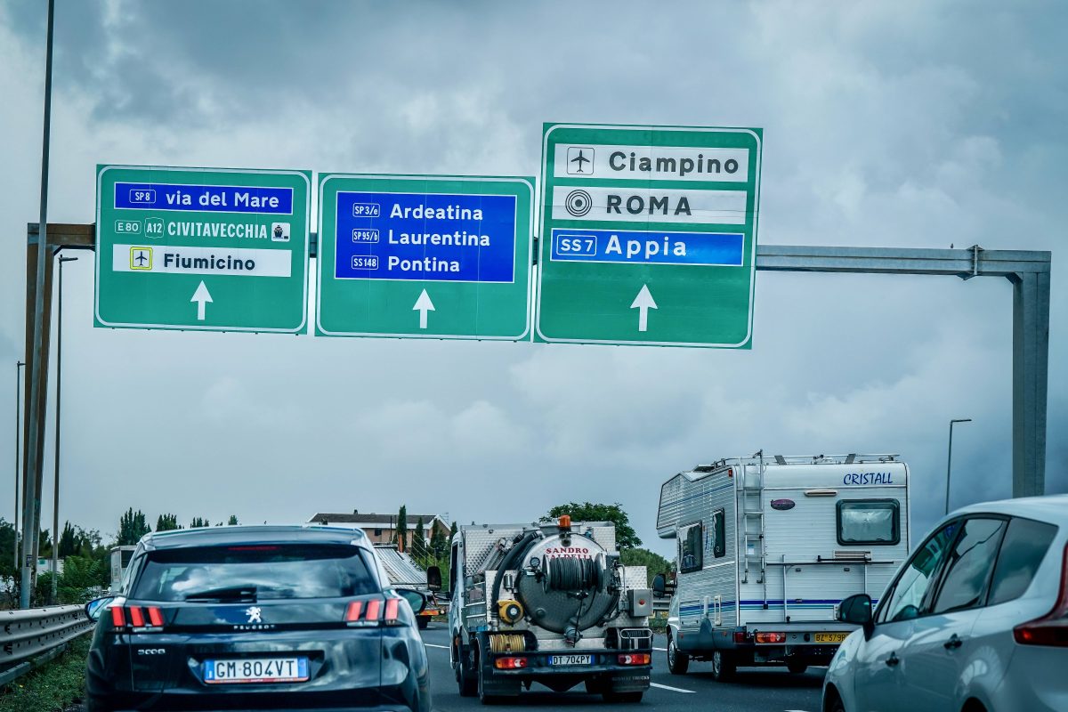 Mit dem Auto im Urlaub in Italien: Achtung Strafzettel!