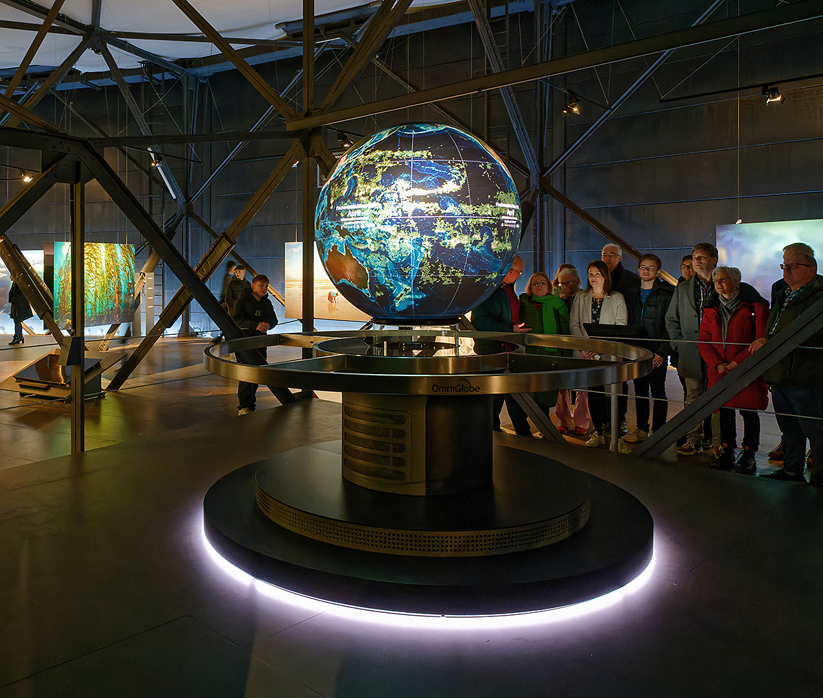 Gasometer Oberhausen Ausstellung Planet Ozean