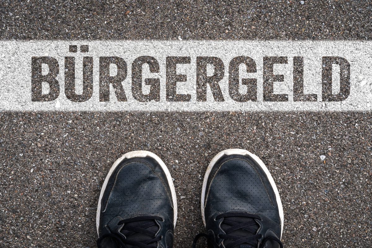 Der ehemalige BÃ¼rgergeld-EmpfÃ¤nger Pascal verliert seinen Job schon nach zehn Tagen wieder.