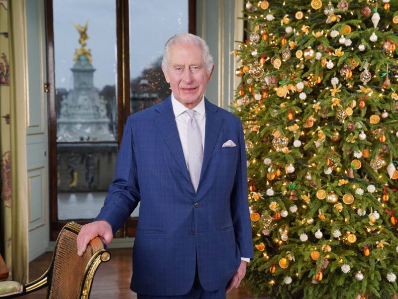König Charles III. und der Rest der königlichen Familie feiern dieses Jahr zu Weihnachten eine besondere Premiere.
