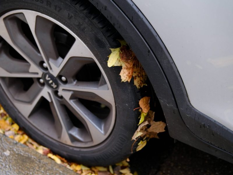 Verkehr: Autoreifen