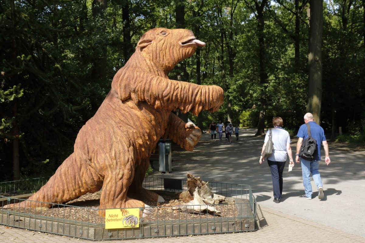 Zoo Dortmund: MysteriÃ¶se Kiste sorgt fÃ¼r Aufregung.
