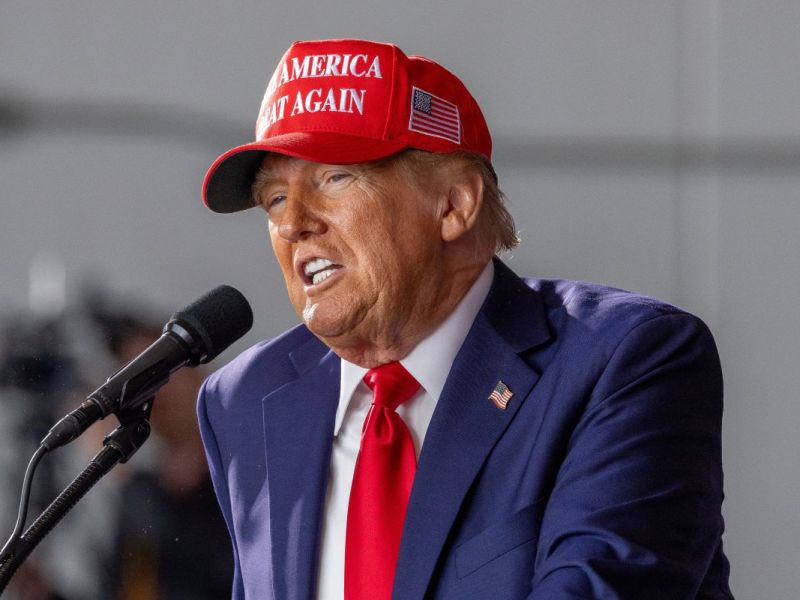 Die Pornoindustrie wehrt sich zur US-Wahl mit Warnungen vor Donald Trump.