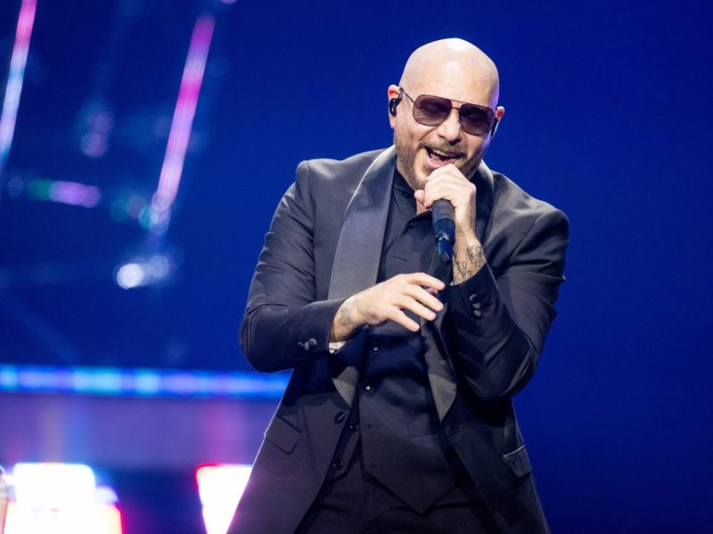 US-Rapper Pitbull während eines Auftritts.
