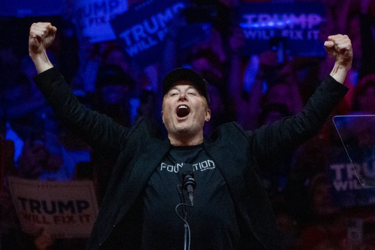 Vom Ex-Kritiker zum Trump-UnterstÃ¼tzer: Elon Musk setzt alles auf den Ex-PrÃ¤sidenten! Wie seine Plattform X zum Zentrum des Wahlkampfs wurde.