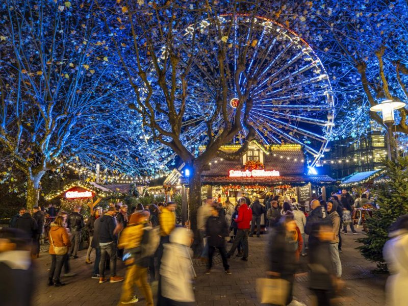 Lichterrad auf dem Weihnachtsmarkt Essen