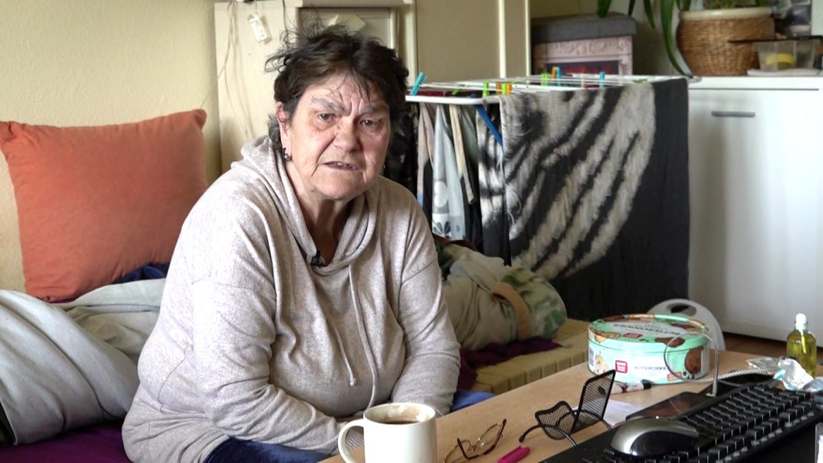 Regina lebt seit Jahren von BÃ¼rgergeld. Doch schockt die Rentnerin nun mit den neuesten Bildern ihrer Wohnung die Zuschauer.