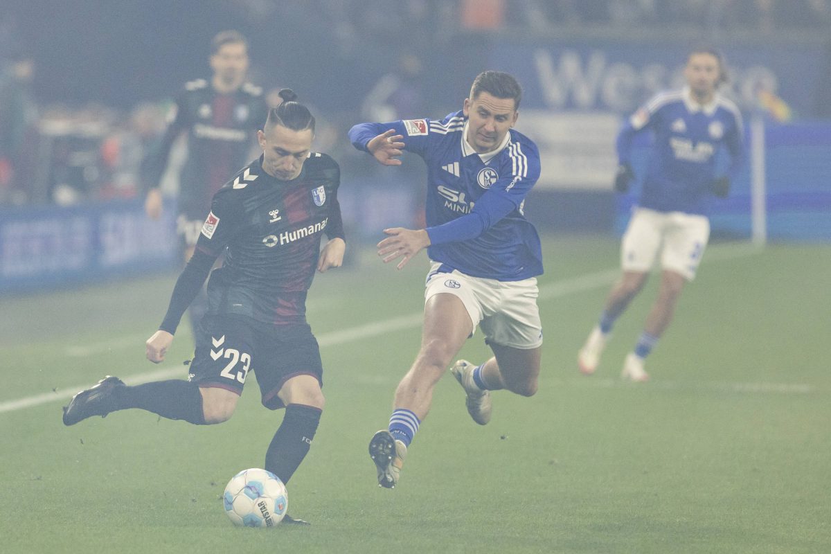 Paul Seguin ist im Spiel Schalke - Magdeburg mit einer bitteren Szene aufgefallen. Bei den Fans herrschte im Nachgang nur Unverständnis.
