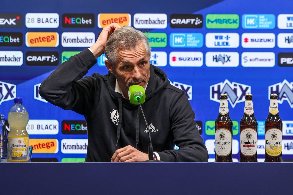 Bei Schalke gibt es die nächste bittere Nachricht! Ein weiterer ganz wichtiger Spieler wird die Partie S04 - Münster kurzfristig verpassen.