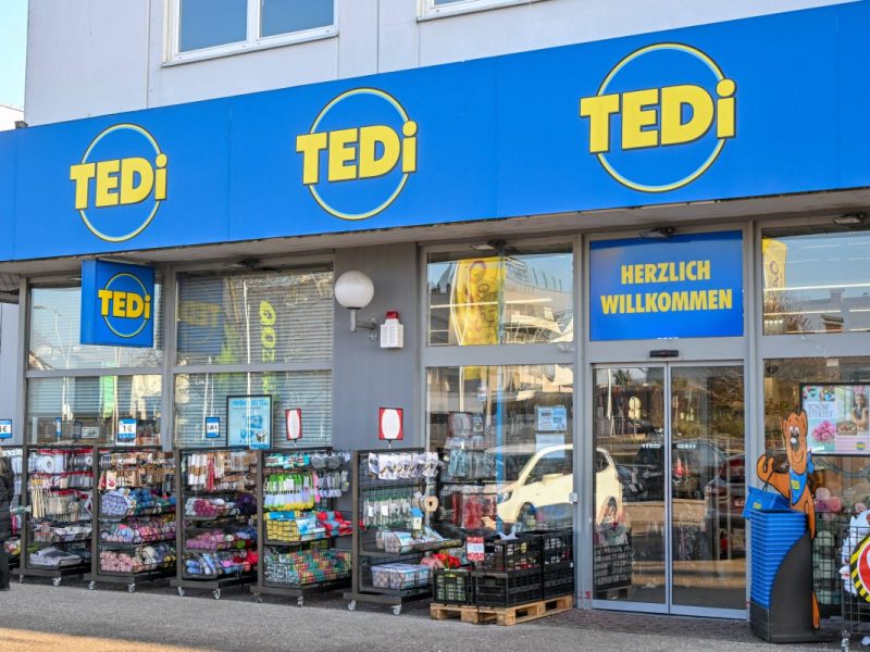 Ein Aushang in einer Tedi-Filiale irritierte viele Kunden.